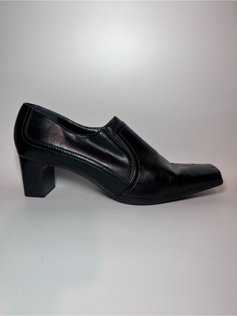 Faux Leather Square Toe Heels | Vintage y2k Officecore |